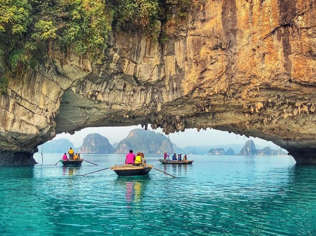 Honeymoon on a Cruise: A Romantic Escape with Aqua of the Sea Cruise